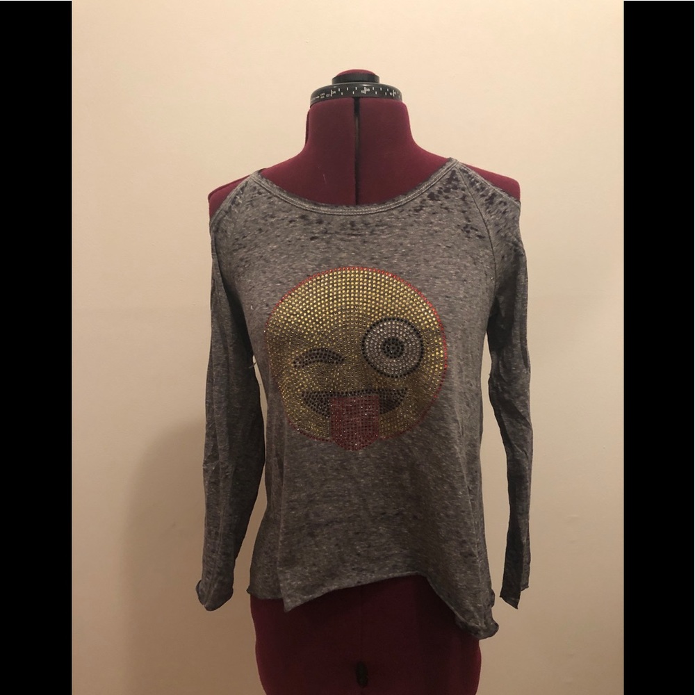 Crystal emoji shirt by CHIC 2 CHIC